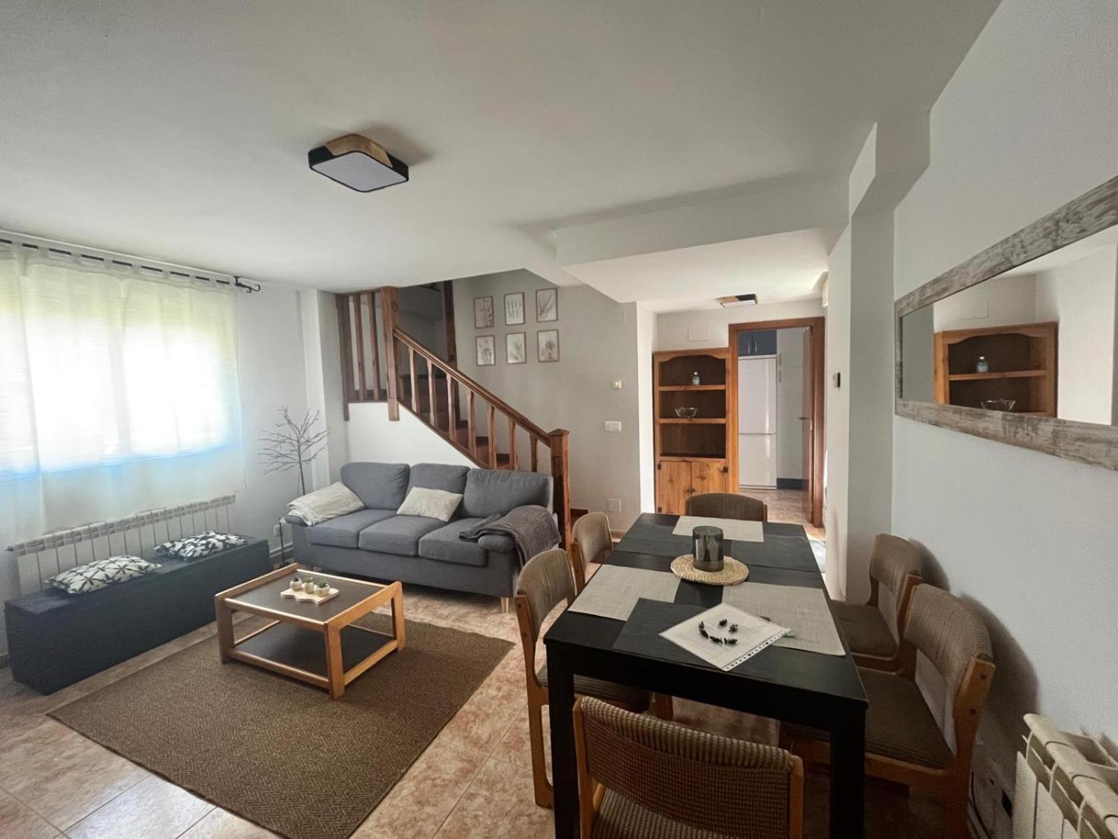 Pirineo Aragones. Casa La Paz Villa Sabinanigo Bagian luar foto